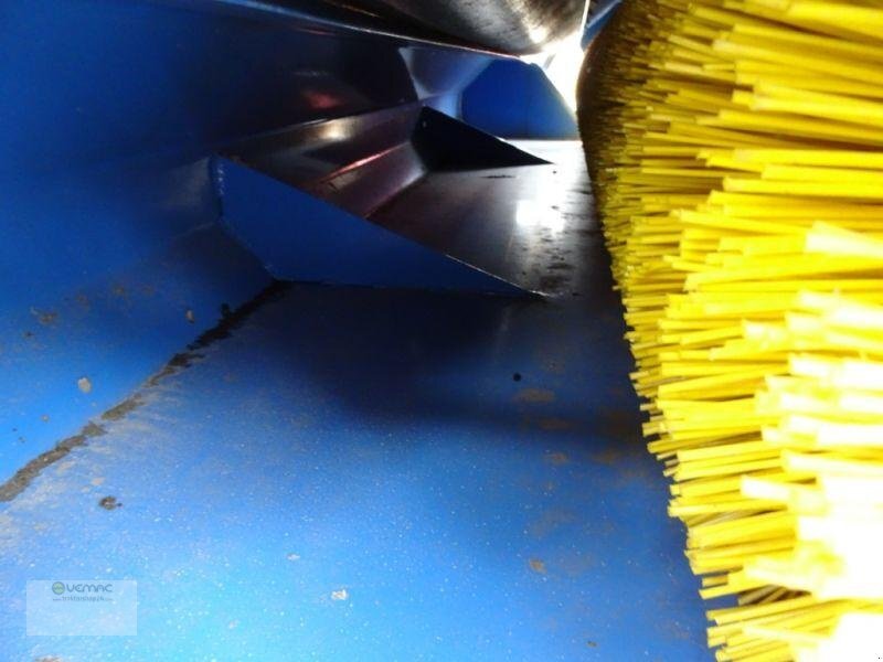 Barredora cucharón nuevo Vemac Kehrmaschine 230cm Kehrbürste Schlepper Traktor Gabelstapler NEU: foto 16 Barredora cucharón nuevo Vemac Kehrmaschine 230cm Kehrbürste Schlepper Traktor Gabelstapler NEU: foto 16