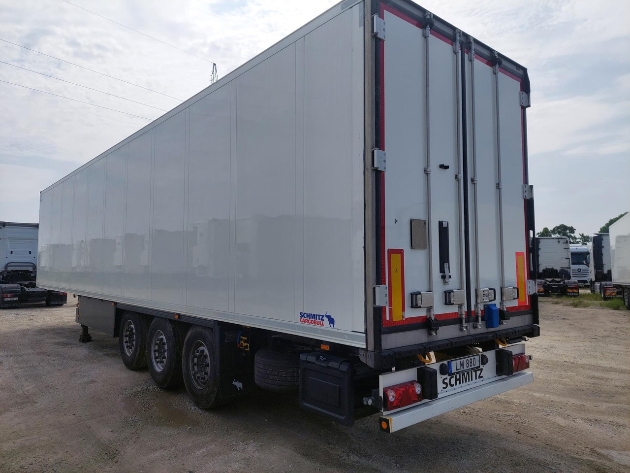 2018 Schmitz Cargobull SKO Double Deck FP 45 ThermoKing SLXi 300 Lifting Axle - Frigorífico semirremolque: foto 4 2018 Schmitz Cargobull SKO Double Deck FP 45 ThermoKing SLXi 300 Lifting Axle - Frigorífico semirremolque: foto 4