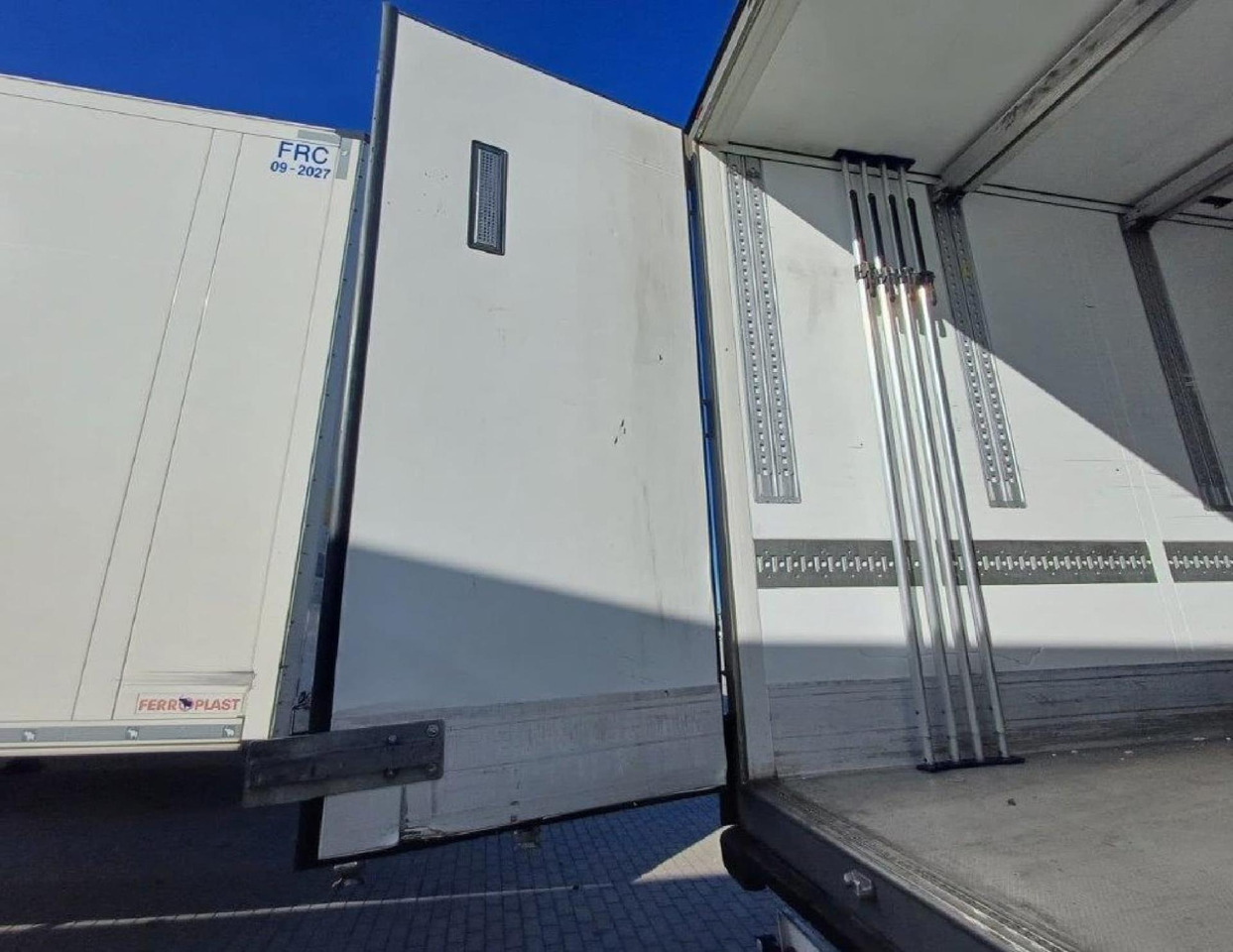 2018 Schmitz Cargobull SKO Double Deck FP 60 ThermoKing SLXi 300 Lifting Axle - Frigorífico semirremolque: foto 3 2018 Schmitz Cargobull SKO Double Deck FP 60 ThermoKing SLXi 300 Lifting Axle - Frigorífico semirremolque: foto 3