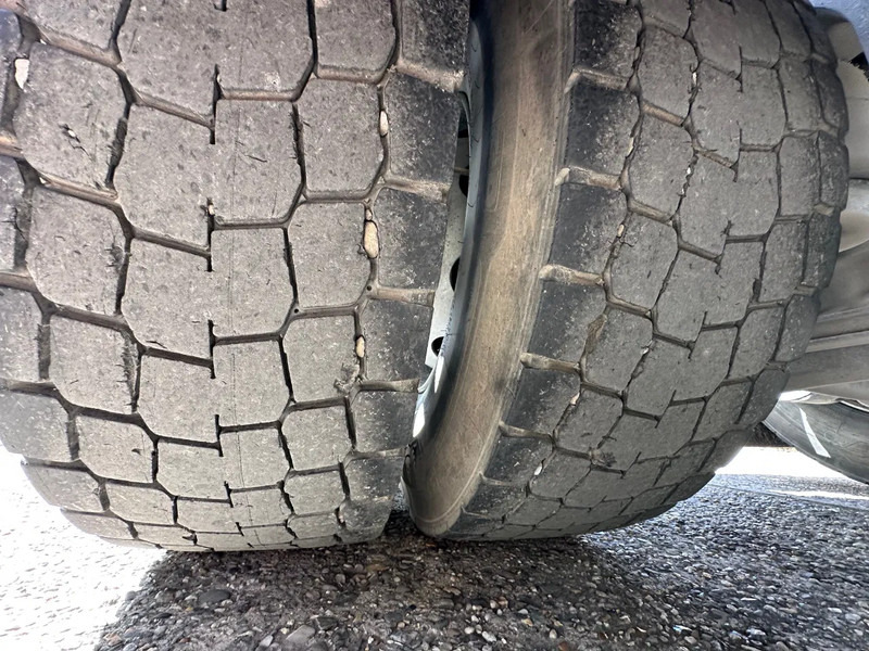 Cabeza tractora Volvo FH 460 / GLOBETROTTER / EURO 6 / I-Shift / HYDRAULIC / FULL AIR / NEW TACHO: foto 14 Cabeza tractora Volvo FH 460 / GLOBETROTTER / EURO 6 / I-Shift / HYDRAULIC / FULL AIR / NEW TACHO: foto 14