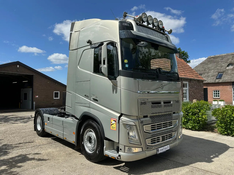 Cabeza tractora Volvo FH 460 / GLOBETROTTER / EURO 6 / I-Shift / HYDRAULIC / FULL AIR / NEW TACHO: foto 20 Cabeza tractora Volvo FH 460 / GLOBETROTTER / EURO 6 / I-Shift / HYDRAULIC / FULL AIR / NEW TACHO: foto 20