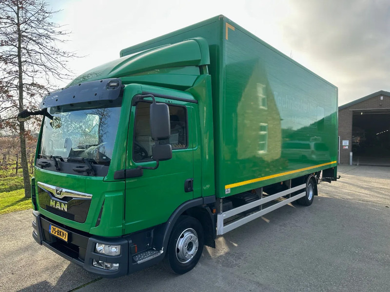 MAN TGL 12.220 / NL TRUCK / 12T / BOX+LIFT 2000kg+SIDE DOOR / AIRCO - Camión caja cerrada: foto 1 MAN TGL 12.220 / NL TRUCK / 12T / BOX+LIFT 2000kg+SIDE DOOR / AIRCO - Camión caja cerrada: foto 1