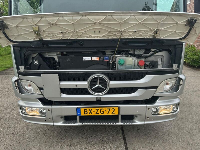 Mercedes-Benz ATEGO 918 / NL TRUCK / EURO 5 / ZIJDEUREN / ACHTERDEUR / AUTOMAAT / AIRCO / - Camión caja cerrada: foto 4 Mercedes-Benz ATEGO 918 / NL TRUCK / EURO 5 / ZIJDEUREN / ACHTERDEUR / AUTOMAAT / AIRCO / - Camión caja cerrada: foto 4