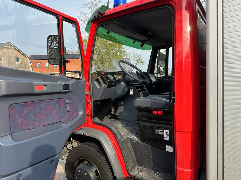 Mercedes-Benz Vario 814 D / NL FIRETRUCK / 7,5t / LOW KM / EL. WINCH / GENERATOR ON PTO / STEEL SUSP. - Camión de bomberos: foto 5 Mercedes-Benz Vario 814 D / NL FIRETRUCK / 7,5t / LOW KM / EL. WINCH / GENERATOR ON PTO / STEEL SUSP. - Camión de bomberos: foto 5