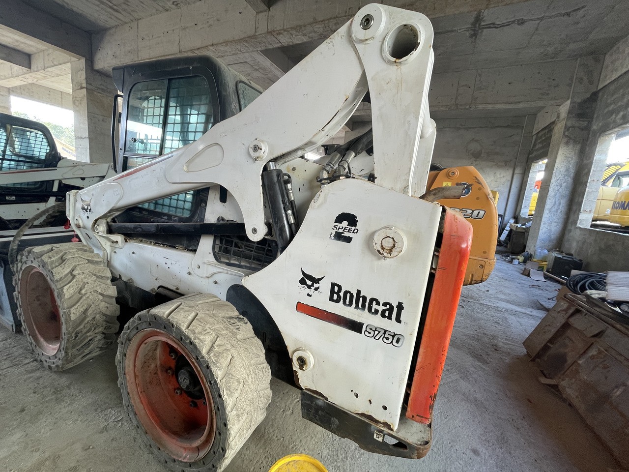 Bobcat S750 - Minicargadora: foto 3 Bobcat S750 - Minicargadora: foto 3