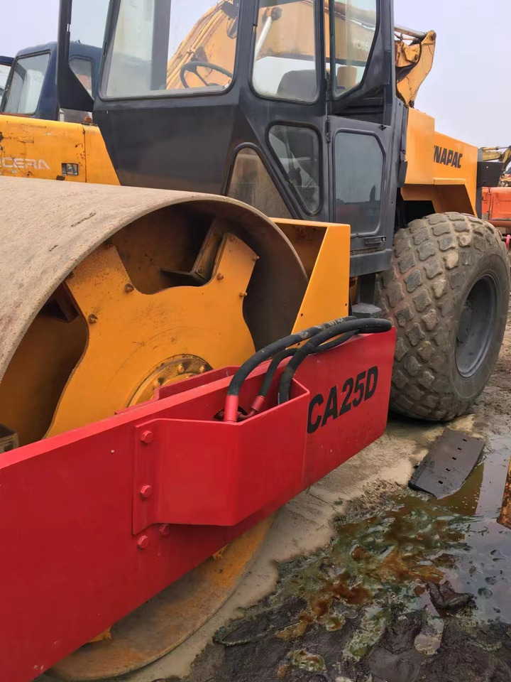 DYNAPAC CA25D - Compactador: foto 2 DYNAPAC CA25D - Compactador: foto 2