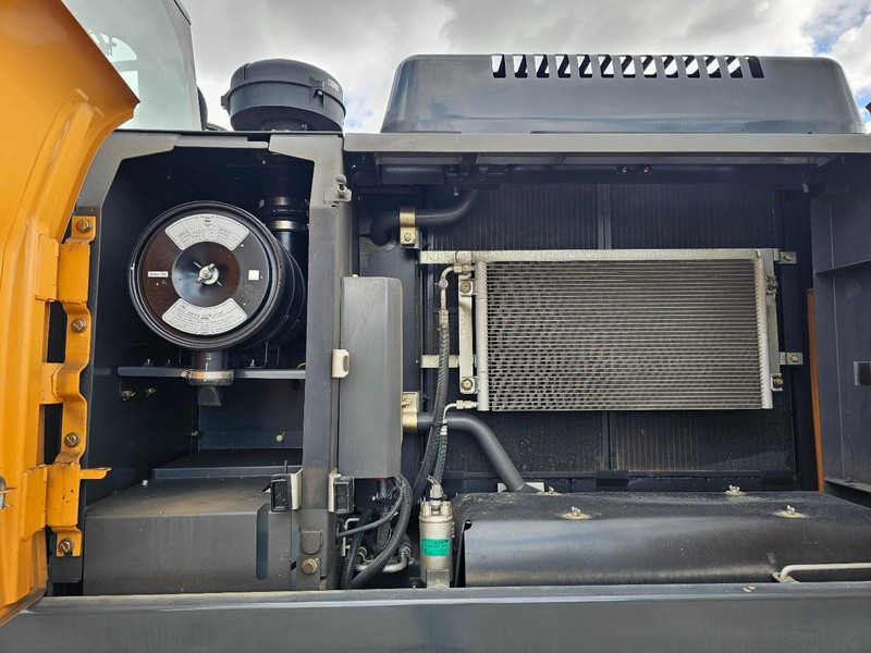 Excavadora de cadenas Case CX220C: foto 12