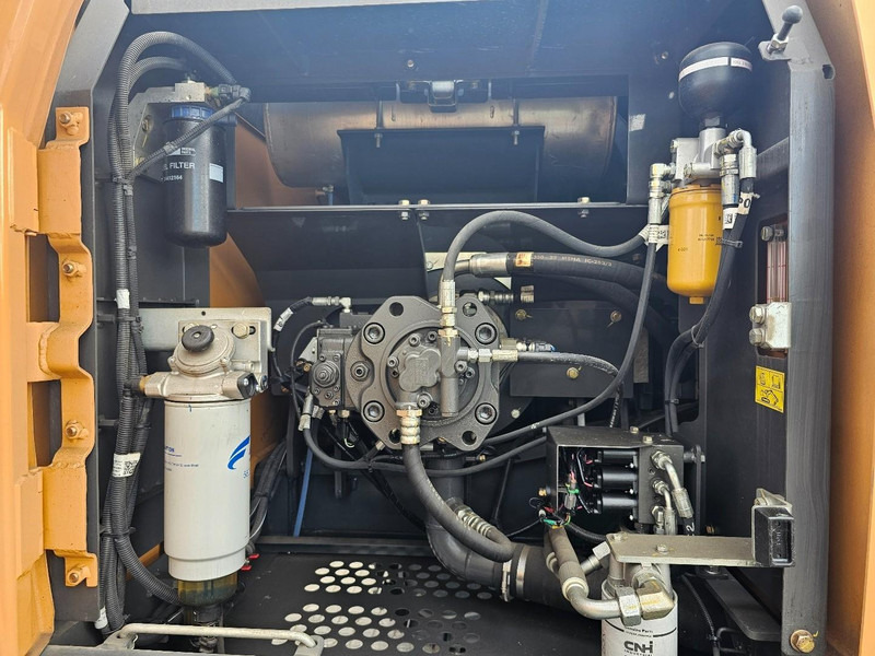 Excavadora de cadenas Case CX220C: foto 13