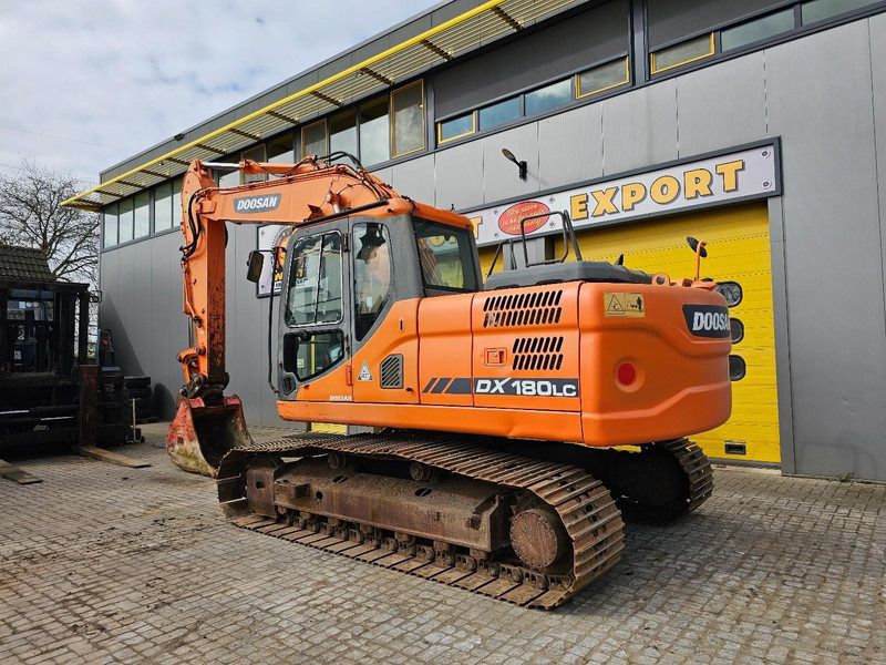 Doosan DX180LC-3 - Excavadora de cadenas: foto 3 Doosan DX180LC-3 - Excavadora de cadenas: foto 3