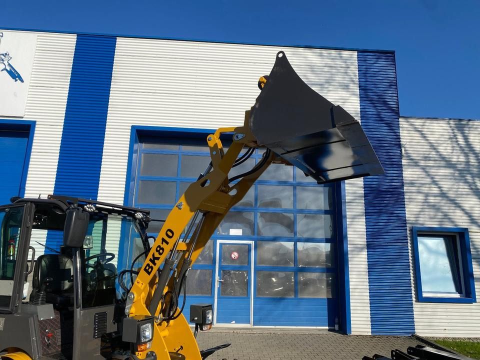 Radlader/Hoflader BK810 inkl. Gabel/Schaufelpaket *INKL.19% MWST*BERGER KRAUS* KUBOTA*EURO*CE* - Cargadora articulada: foto 3 Radlader/Hoflader BK810 inkl. Gabel/Schaufelpaket *INKL.19% MWST*BERGER KRAUS* KUBOTA*EURO*CE* - Cargadora articulada: foto 3