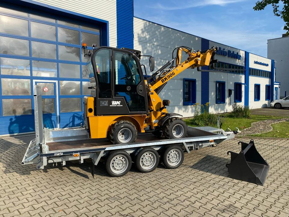 Radlader/Hoflader BK906 Kabine inkl. Tieflader und Gabel/Schaufelpaket *INKL.19% MWST*BERGER KRAUS*PERKINS*SOFORT!* - Cargadora articulada: foto 5 Radlader/Hoflader BK906 Kabine inkl. Tieflader und Gabel/Schaufelpaket *INKL.19% MWST*BERGER KRAUS*PERKINS*SOFORT!* - Cargadora articulada: foto 5