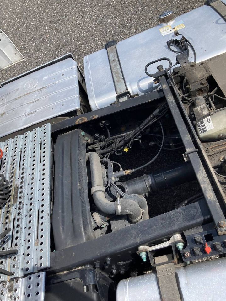 Cabeza tractora MAN TGX 18.500 XXL*MEGA*2xTANK*RETARDER*LLS-U*2018*: foto 15 Cabeza tractora MAN TGX 18.500 XXL*MEGA*2xTANK*RETARDER*LLS-U*2018*: foto 15