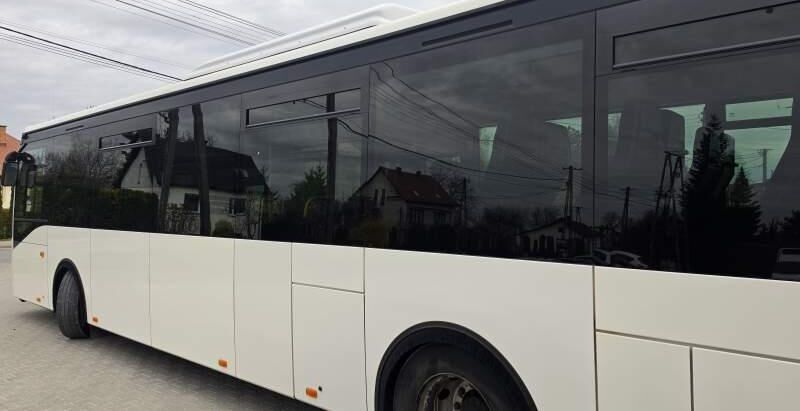 Iveco IRISBUS CROSSWAY LE LOW ENTRY - 46/42 klima pasy - Autobús suburbano: foto 3 Iveco IRISBUS CROSSWAY LE LOW ENTRY - 46/42 klima pasy - Autobús suburbano: foto 3
