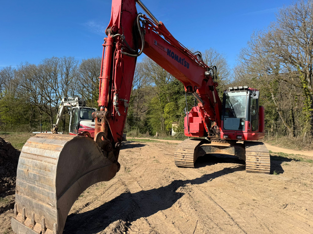 KOMATSU PC 228 USCL-10 - Excavadora de cadenas: foto 1 KOMATSU PC 228 USCL-10 - Excavadora de cadenas: foto 1