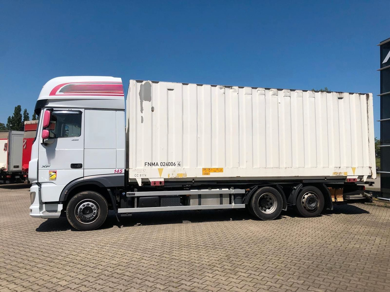 DAF XF450 SSC Lenk/Lift*LBW*AHK*Standklima - Portacontenedore/ Intercambiable camión: foto 2 DAF XF450 SSC Lenk/Lift*LBW*AHK*Standklima - Portacontenedore/ Intercambiable camión: foto 2