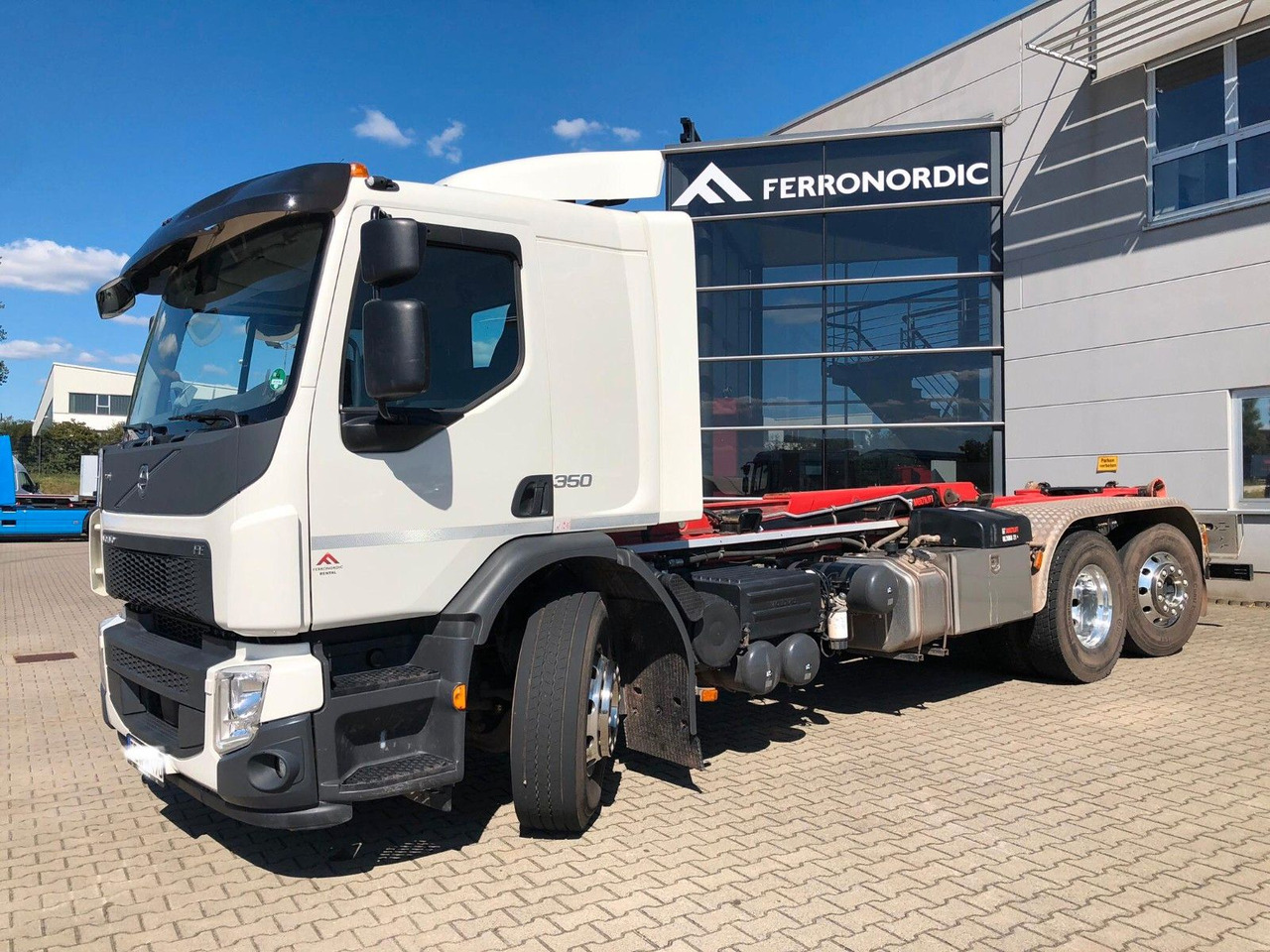 Volvo FE 350 6x2 Lenkachse*Alufelgen*HIAB*AHK*Klima - Multibasculante camión: foto 2 Volvo FE 350 6x2 Lenkachse*Alufelgen*HIAB*AHK*Klima - Multibasculante camión: foto 2