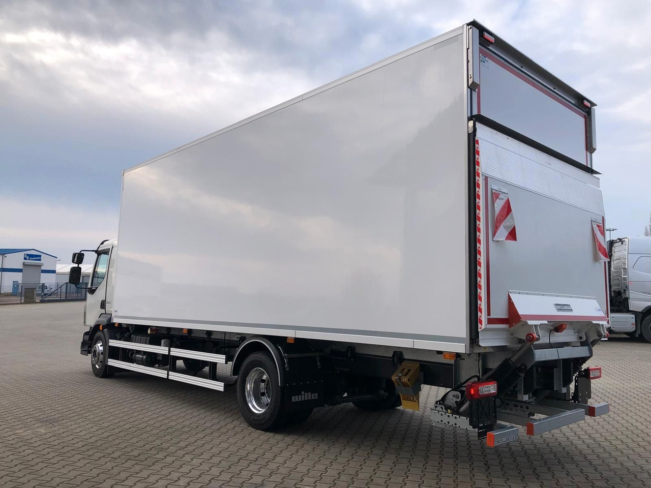 Volvo FL16.280  VollLuft*LBW *Carrier Supra850*a.Miete - Frigorífico camión: foto 3 Volvo FL16.280  VollLuft*LBW *Carrier Supra850*a.Miete - Frigorífico camión: foto 3