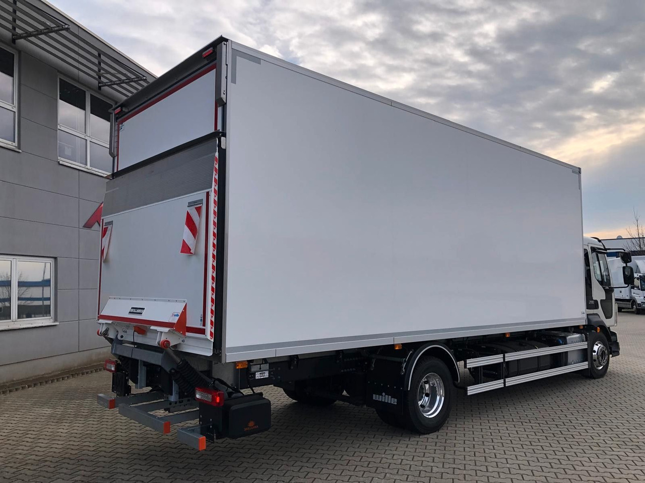 Volvo FL16.280  VollLuft*LBW *Carrier Supra850*a.Miete - Frigorífico camión: foto 4 Volvo FL16.280  VollLuft*LBW *Carrier Supra850*a.Miete - Frigorífico camión: foto 4