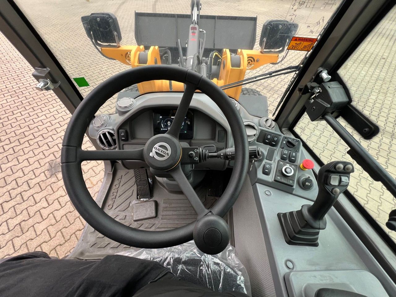 Cargadora de ruedas nuevo Volvo JL25H Electric *Auch Miete Volvo L25 Electric *Auch Miete*Neuzustand+22+14 kW: foto 8 Cargadora de ruedas nuevo Volvo JL25H Electric *Auch Miete Volvo L25 Electric *Auch Miete*Neuzustand+22+14 kW: foto 8