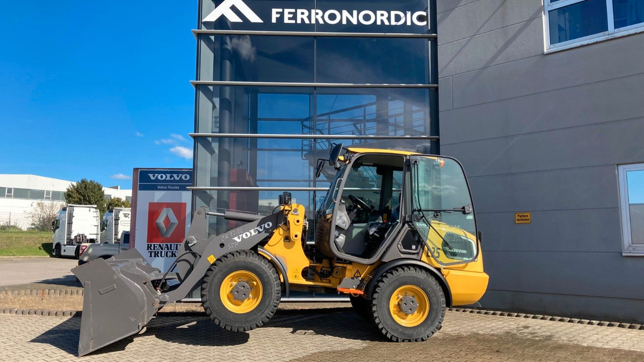 Volvo JL25H Electric *Auch Miete Volvo L25 Electric *Auch Miete*Neuzustand+22+14 kW - Cargadora de ruedas: foto 4 Volvo JL25H Electric *Auch Miete Volvo L25 Electric *Auch Miete*Neuzustand+22+14 kW - Cargadora de ruedas: foto 4