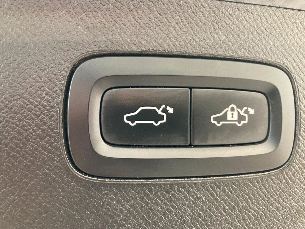 SUV/ Todoterreno Volvo XC 90 T8 7-Sitzer Inscr. Expr. Recharge AWD Volvo XC 90 T8 7-Sitzer Inscr. Expr. Recharge AWD: foto 6 SUV/ Todoterreno Volvo XC 90 T8 7-Sitzer Inscr. Expr. Recharge AWD Volvo XC 90 T8 7-Sitzer Inscr. Expr. Recharge AWD: foto 6