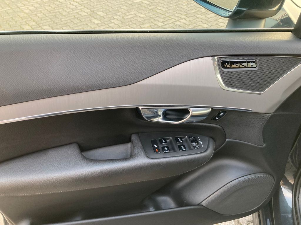 SUV/ Todoterreno Volvo XC 90 T8 7-Sitzer Inscr. Expr. Recharge AWD Volvo XC 90 T8 7-Sitzer Inscr. Expr. Recharge AWD: foto 17 SUV/ Todoterreno Volvo XC 90 T8 7-Sitzer Inscr. Expr. Recharge AWD Volvo XC 90 T8 7-Sitzer Inscr. Expr. Recharge AWD: foto 17