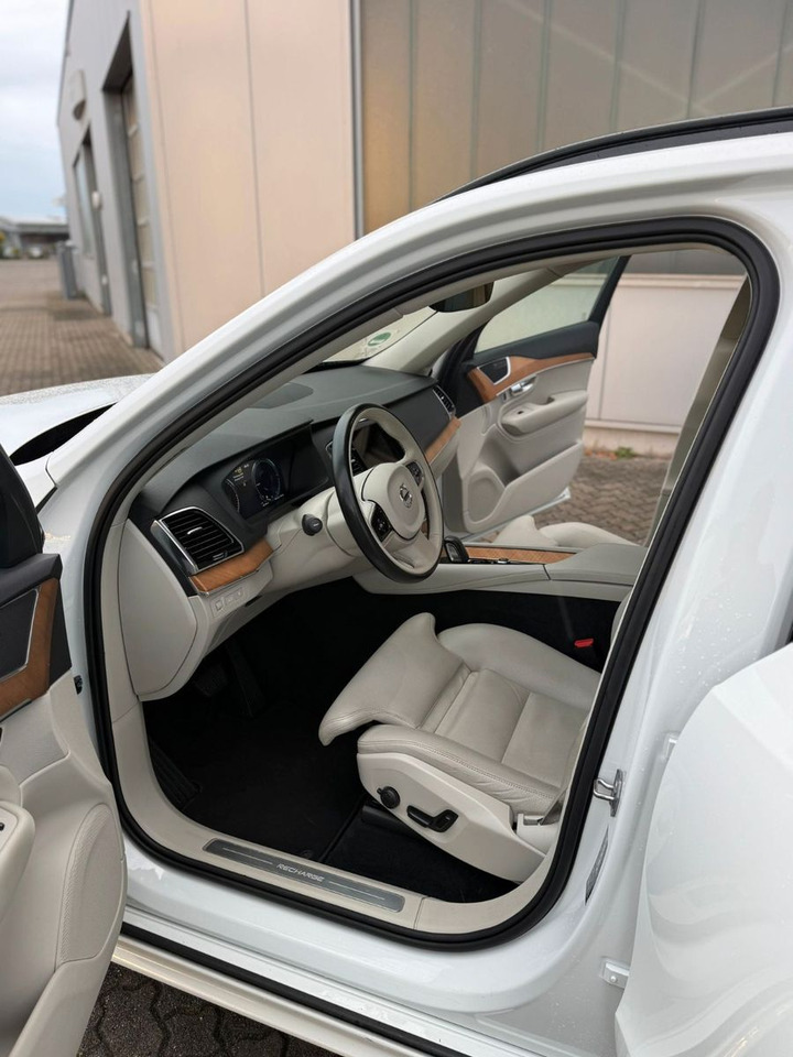 Volvo XC 90 T8 R-Des. Exp. Rech. Pl.-In Hybr. AWD 7-S. - SUV/ Todoterreno: foto 4 Volvo XC 90 T8 R-Des. Exp. Rech. Pl.-In Hybr. AWD 7-S. - SUV/ Todoterreno: foto 4