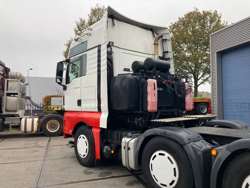 MAN TGX 41.540 8x4/4 BLS - Cabeza tractora: foto 3 MAN TGX 41.540 8x4/4 BLS - Cabeza tractora: foto 3