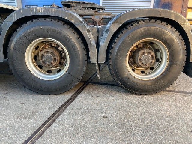 Volvo FH 16.750 8x4/4 - Cabeza tractora: foto 4 Volvo FH 16.750 8x4/4 - Cabeza tractora: foto 4