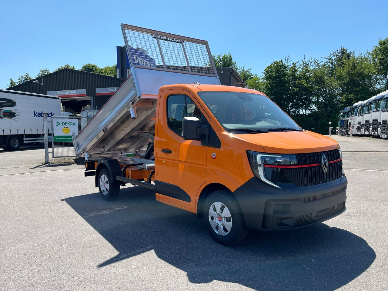 Renault Master mit JPM Dreiseitenkipper - Volquete furgoneta: foto 3 Renault Master mit JPM Dreiseitenkipper - Volquete furgoneta: foto 3