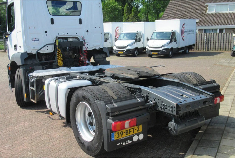 Mercedes-Benz Antos 1833 L - Cabeza tractora: foto 3 Mercedes-Benz Antos 1833 L - Cabeza tractora: foto 3