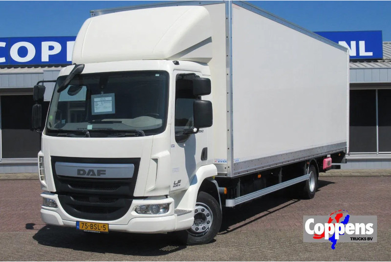 DAF LF 250 250 bak + klep + schuifzeil E6 - Camión lona: foto 1 DAF LF 250 250 bak + klep + schuifzeil E6 - Camión lona: foto 1