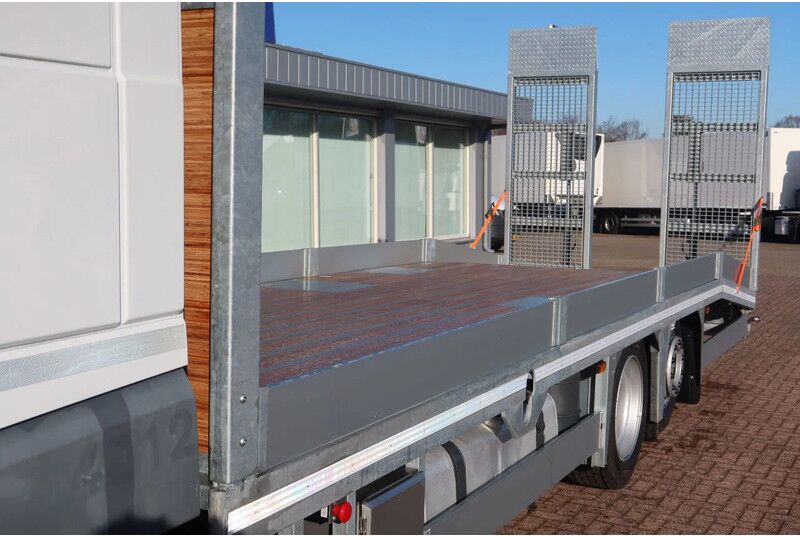 DAF XF 450 6x2 Oprijwagen vloerhoogte 100 cm + 2x bed + lift as - Portavehículos camión: foto 3 DAF XF 450 6x2 Oprijwagen vloerhoogte 100 cm + 2x bed + lift as - Portavehículos camión: foto 3