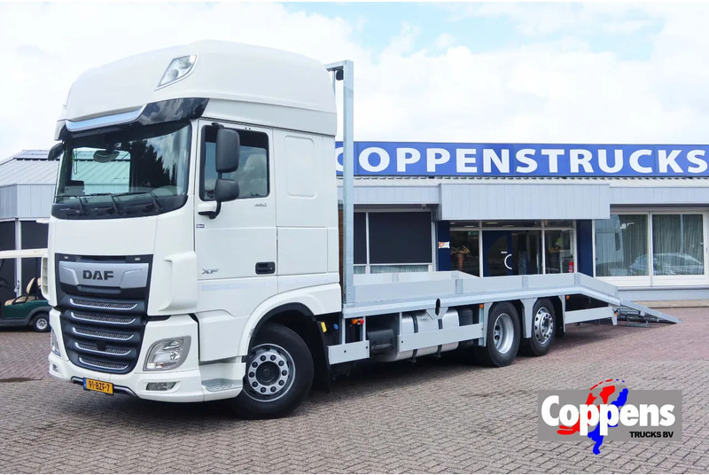 DAF XF 480 106 XF 480 - Portavehículos camión: foto 1 DAF XF 480 106 XF 480 - Portavehículos camión: foto 1