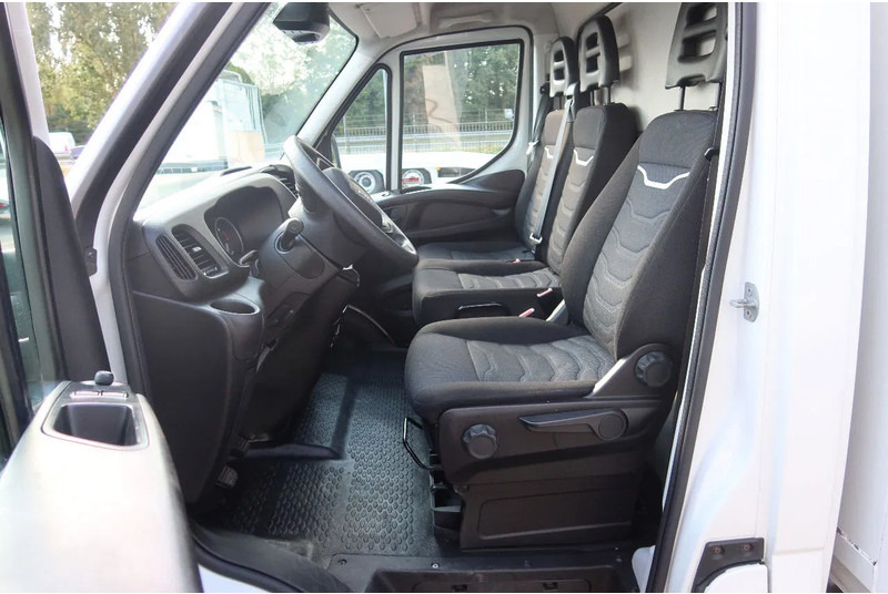 Iveco Daily 35S16 Bakwagen + Laadklep 750kg - Furgoneta: foto 4 Iveco Daily 35S16 Bakwagen + Laadklep 750kg - Furgoneta: foto 4