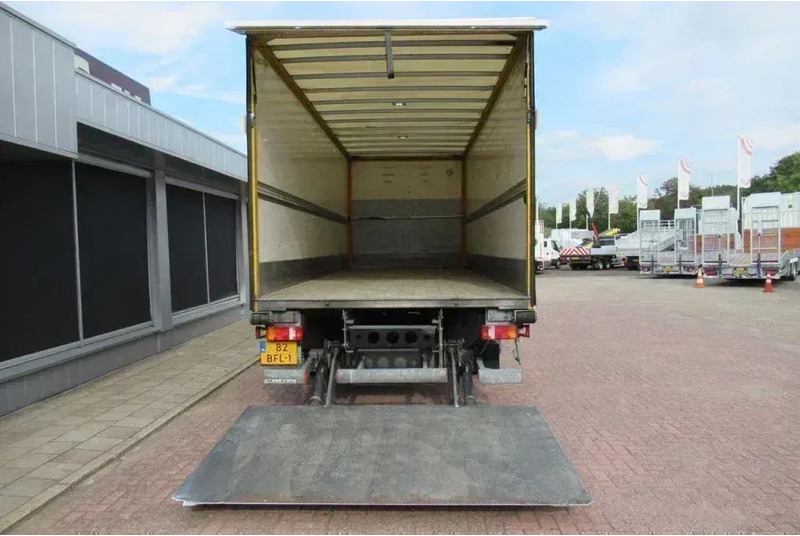 MAN TGM 18.250 Bak + klep Euro 6 - Camión caja cerrada: foto 4 MAN TGM 18.250 Bak + klep Euro 6 - Camión caja cerrada: foto 4