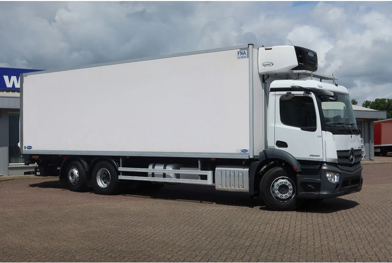 Mercedes-Benz Actros 2530 L Koel/Vries + Laadklep DHollandia 2500kg - Frigorífico camión: foto 2 Mercedes-Benz Actros 2530 L Koel/Vries + Laadklep DHollandia 2500kg - Frigorífico camión: foto 2