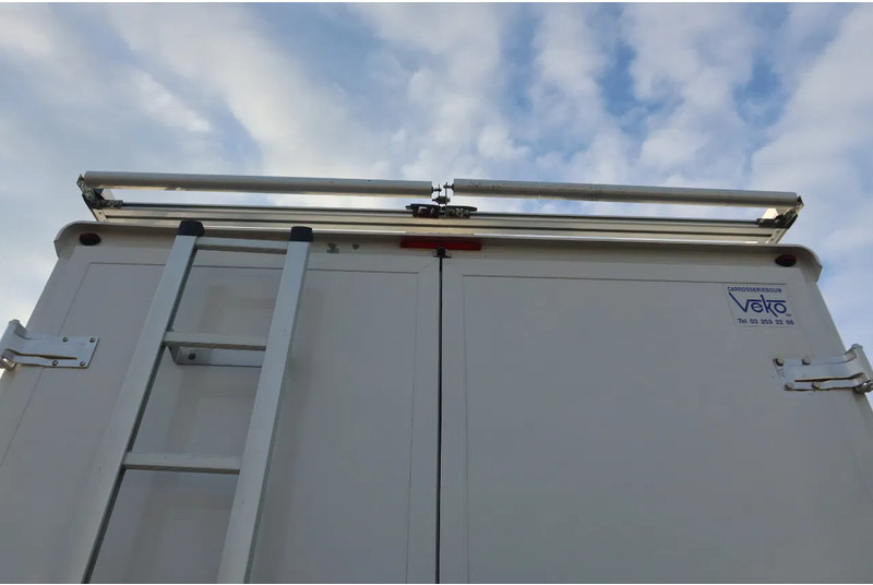 Mercedes-Benz Sprinter 519 CDI Bak + deuren, Montage /serviceauto + opstap + Imperial en opsteekrol C rijbewijs - Camión caja cerrada: foto 3 Mercedes-Benz Sprinter 519 CDI Bak + deuren, Montage /serviceauto + opstap + Imperial en opsteekrol C rijbewijs - Camión caja cerrada: foto 3