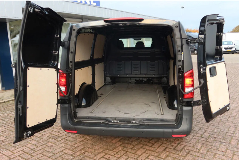 Mercedes-Benz Vito 116 CDI - Furgoneta pequeña: foto 4 Mercedes-Benz Vito 116 CDI - Furgoneta pequeña: foto 4