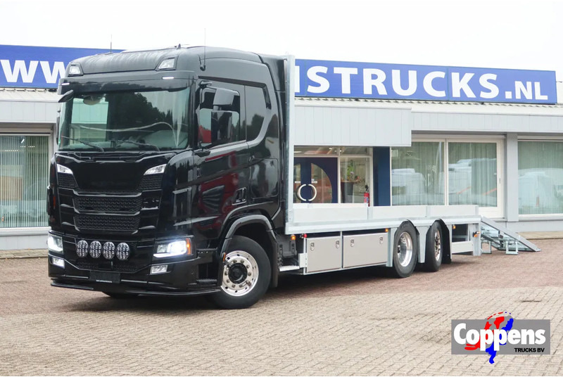 Scania R 500 6x2 Blackline Machine transporter - Portavehículos camión: foto 1 Scania R 500 6x2 Blackline Machine transporter - Portavehículos camión: foto 1