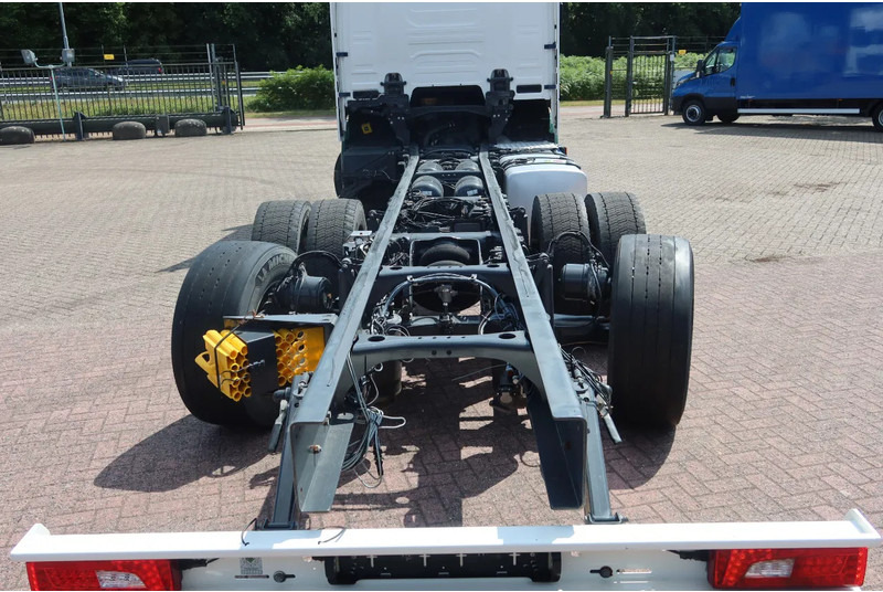 Scania R500 NGS R 500 6x2 Chassis, Stuur liftr as 6x2 - Chasis camión: foto 4 Scania R500 NGS R 500 6x2 Chassis, Stuur liftr as 6x2 - Chasis camión: foto 4
