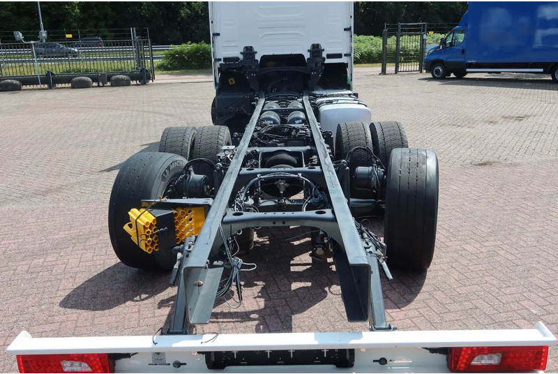 Scania R500 NGS R 500 6x2 Chassis, Stuur liftr as 6x2 - Chasis camión: foto 4 Scania R500 NGS R 500 6x2 Chassis, Stuur liftr as 6x2 - Chasis camión: foto 4