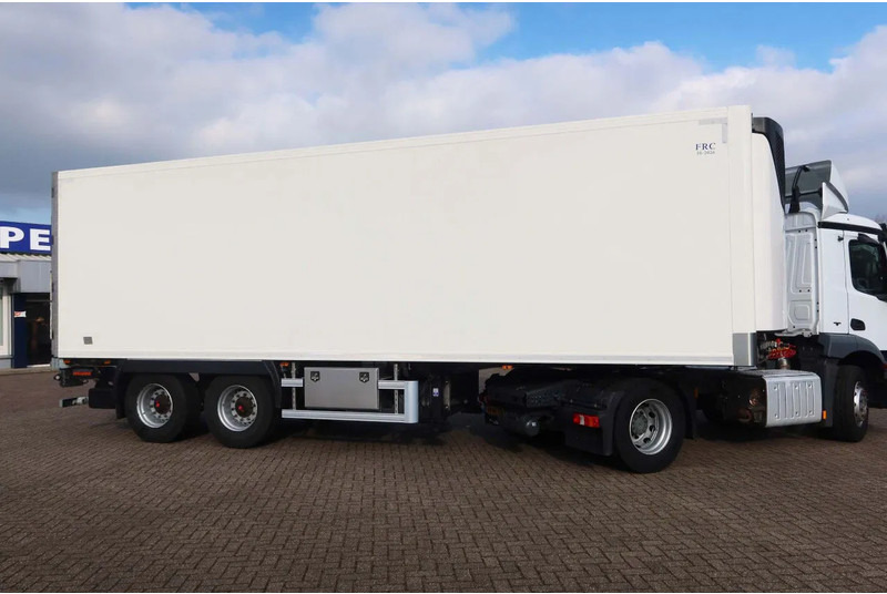 Sor IBERICA City trailer Koel/Vries+ klep 2500kg Bi-temp Carrier Vektor 19 MT - Frigorífico semirremolque: foto 3 Sor IBERICA City trailer Koel/Vries+ klep 2500kg Bi-temp Carrier Vektor 19 MT - Frigorífico semirremolque: foto 3