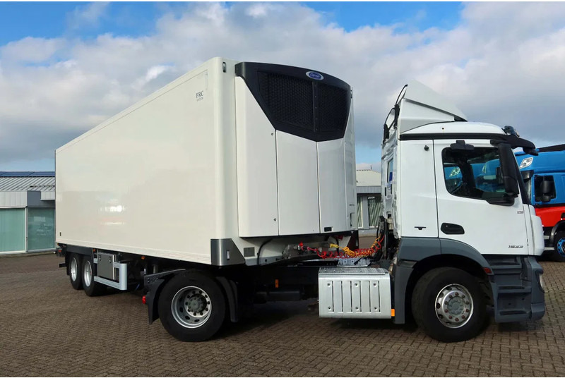 Sor IBERICA City trailer Koel/Vries+ klep 2500kg Bi-temp Carrier Vektor 19 MT - Frigorífico semirremolque: foto 2 Sor IBERICA City trailer Koel/Vries+ klep 2500kg Bi-temp Carrier Vektor 19 MT - Frigorífico semirremolque: foto 2