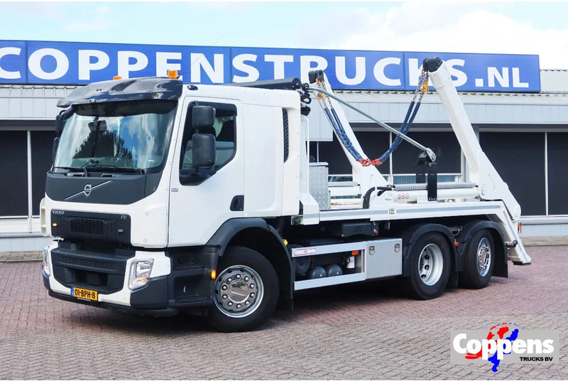 Volvo FE FE 320 6x2 Portaal VDL Systeem - Portacontenedor de cadenas camión: foto 1 Volvo FE FE 320 6x2 Portaal VDL Systeem - Portacontenedor de cadenas camión: foto 1