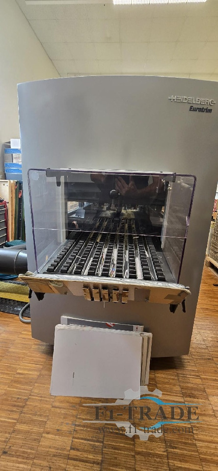 Heidelberg Eurotrimm ET1000 - Maquinaria industrial: foto 5 Heidelberg Eurotrimm ET1000 - Maquinaria industrial: foto 5