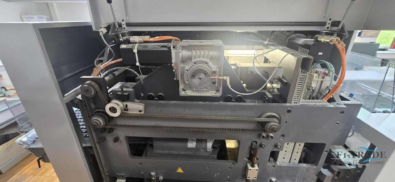 Heidelberg Eurotrimm ET1000 - Maquinaria industrial: foto 3 Heidelberg Eurotrimm ET1000 - Maquinaria industrial: foto 3