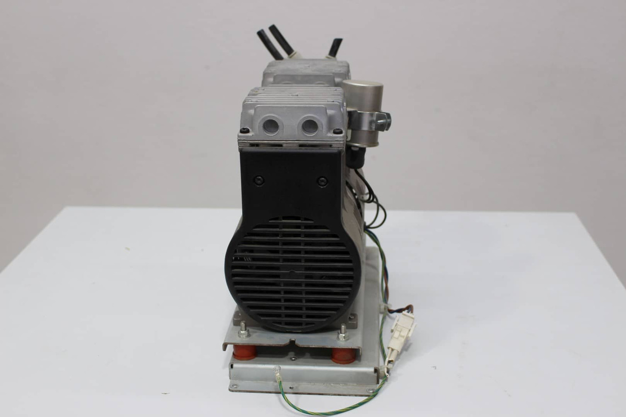 Thomas - Rietschle 2750BGHISS75 - Piezas de recambio para Máquina de impresión: foto 4 Thomas - Rietschle 2750BGHISS75 - Piezas de recambio para Máquina de impresión: foto 4