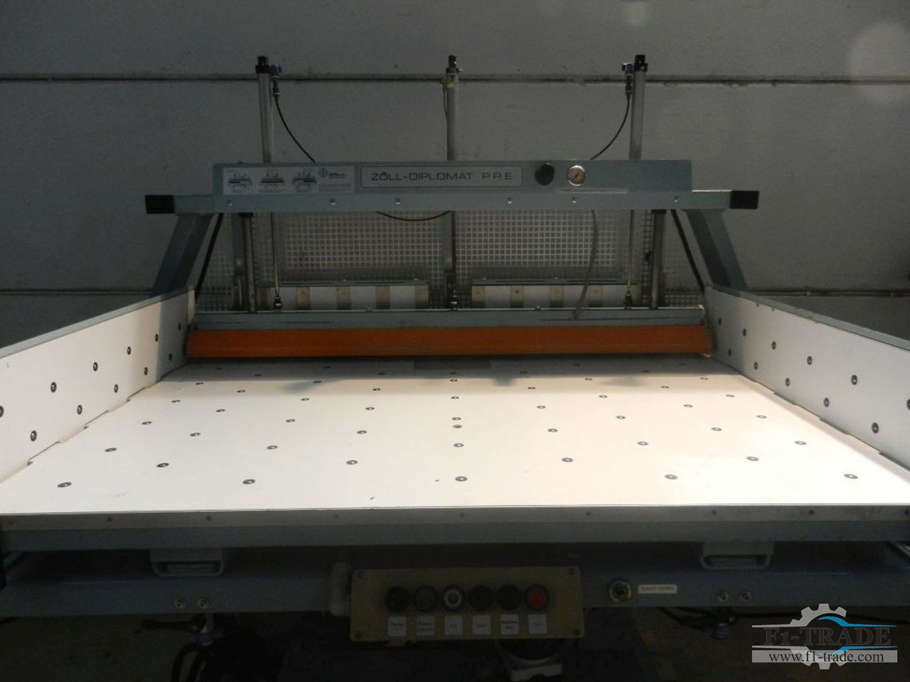 Zoell Diplomat 701 PC-PR - Plegadora de papel: foto 5 Zoell Diplomat 701 PC-PR - Plegadora de papel: foto 5