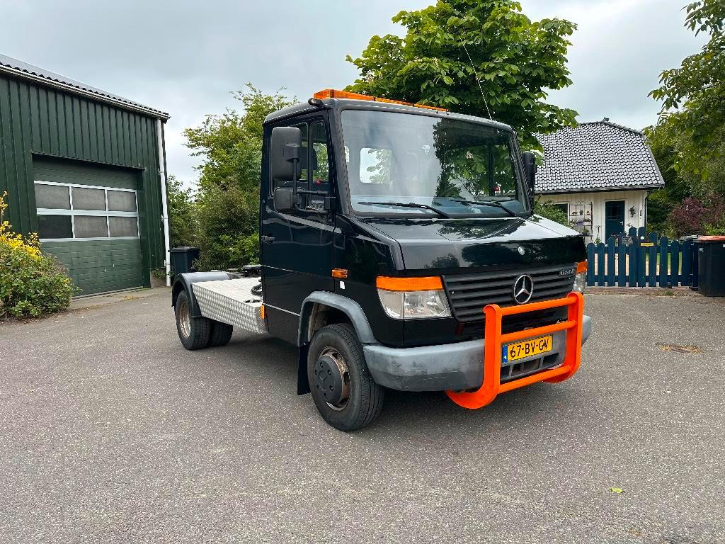 Mercedes-Benz 614 (bj 2005) - Otros: foto 1 Mercedes-Benz 614 (bj 2005) - Otros: foto 1